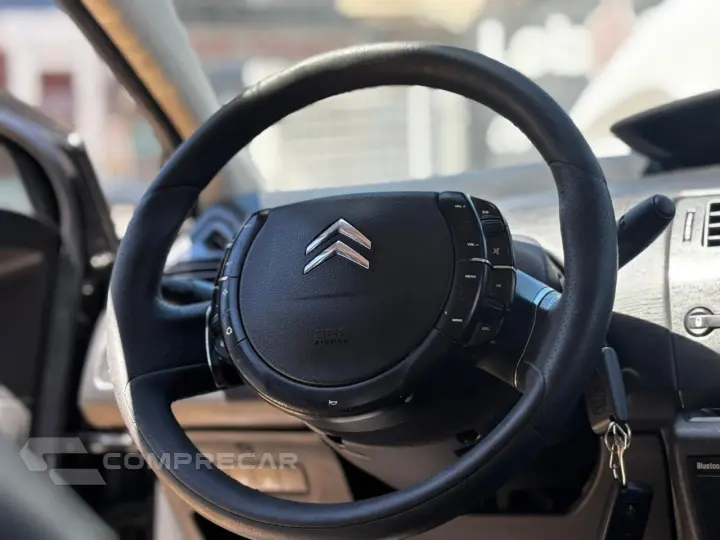 C4 Pallas Exclusive 2.0 16V (flex) (aut)