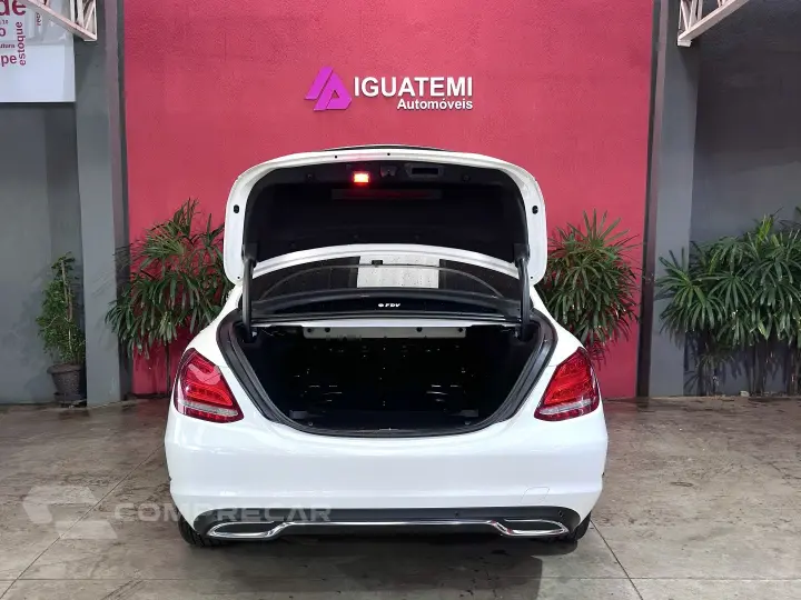 C 180 1.6 CGI AVANTGARDE 16V TURBO GASOLINA 4P AUTOMÁTICO