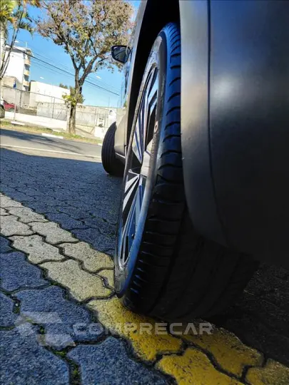 T-CROSS 1.0 200 TSI TOTAL FLEX AUTOMÁTICO