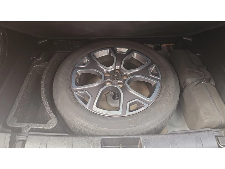 RENEGADE 1.8 16V FLEX LONGITUDE 4P AUTOMÁTICO