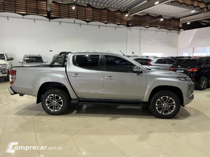 L200 TRITON 2.4 16V Turbo Sport Hpe-s CD 4X4
