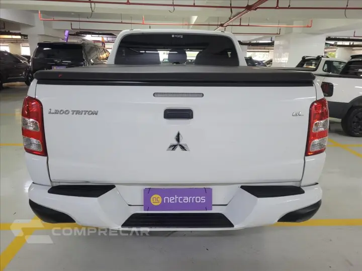 L200 TRITON 2.4 16V TURBO DIESEL GL CD 4X4 MANUAL