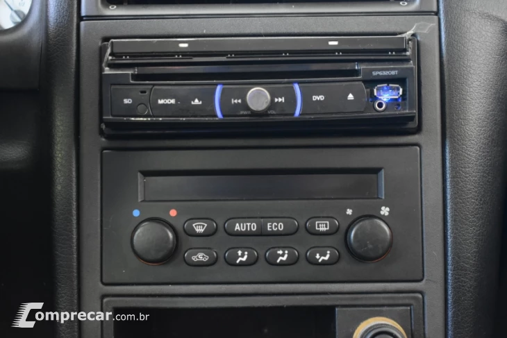 ASTRA 2.0 MPFI CD Sedan 8V