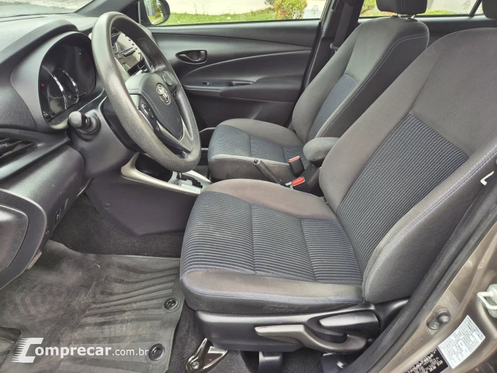 YARIS 1.3 16V XL
