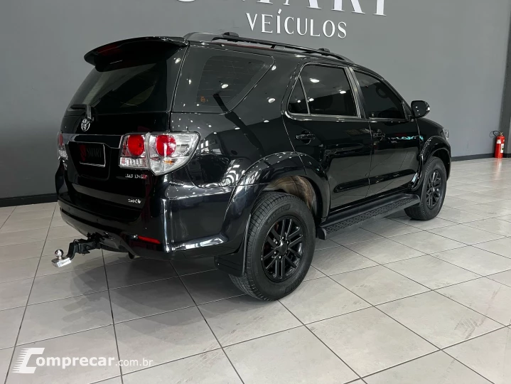 Hilux SW4 3.0 TDI 4x4 SRV 5L