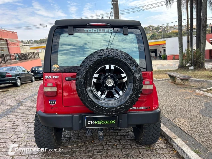 T-4 4x4 3.0 TB Int. Cap. Rígida Diesel