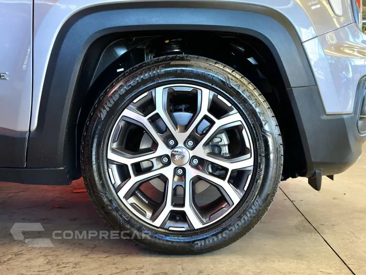 RENEGADE 1.3 T270 TURBO FLEX LONGITUDE AT6