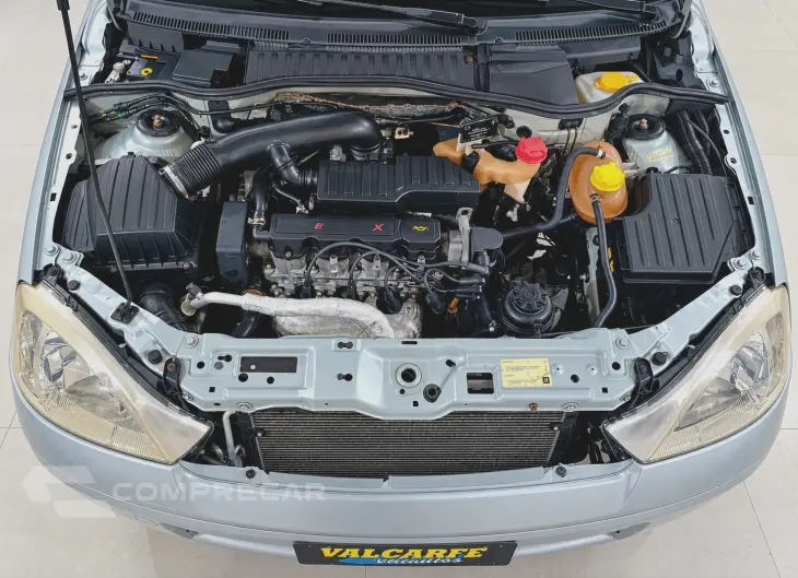 CORSA 1.4 MPFI Premium Sedan 8V