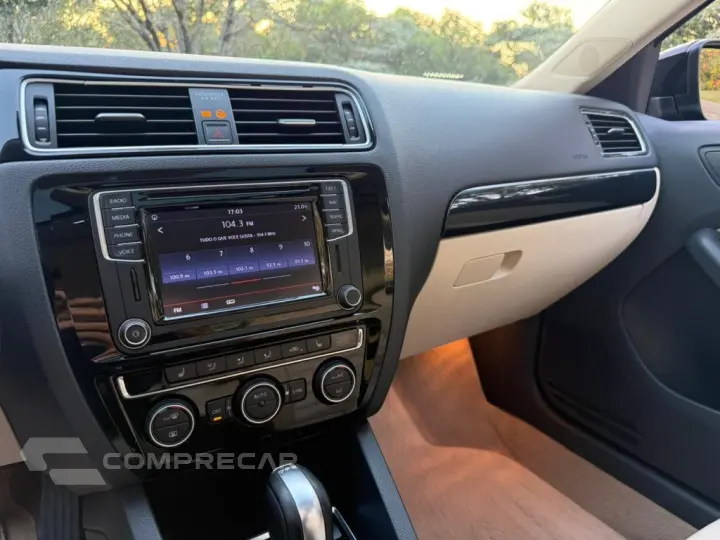 JETTA 2.0 TSI HIGHLINE 211CV GASOLINA 4P TIPTRONIC