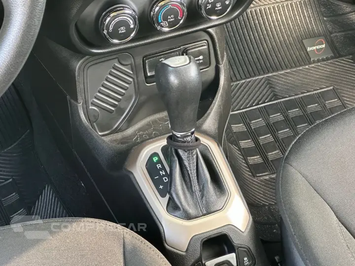 Renegade 1.8 4x2 Flex 16V Aut.