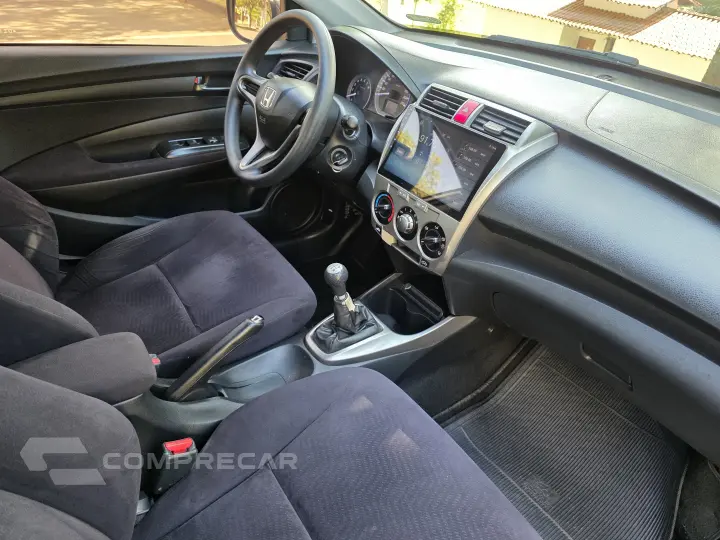 CITY 1.5 LX Sedan 16V