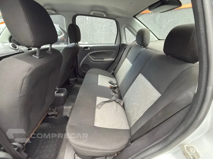 FIESTA 1.6 MPI Sedan 8V