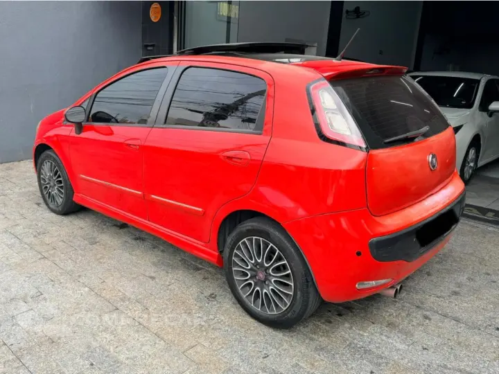 PUNTO 1.8 SPORTING 16V FLEX 4P AUTOMATIZADO