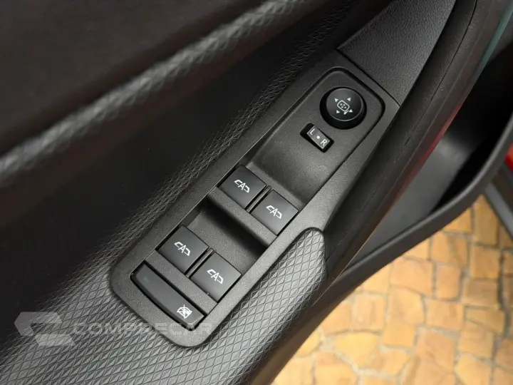 Tracker 1.0 Turbo Flex Automático