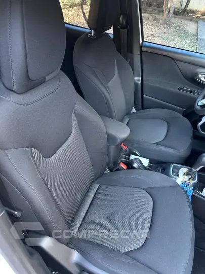 Renegade 1.8 16V 4P FLEX