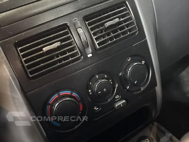 SIENA - 1.0 MPI EL CELEBRATION 8V 4P MANUAL