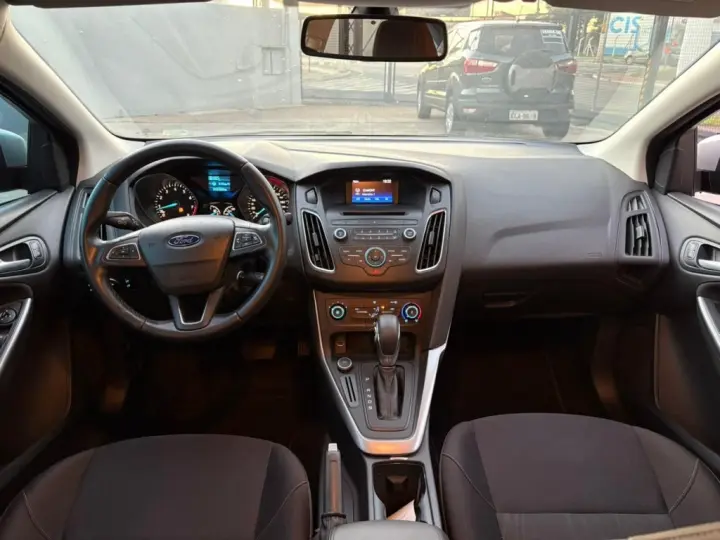 FOCUS 2.0 SE FASTBACK 16V FLEX 4P POWERSHIFT
