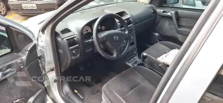 ASTRA 2.0 MPFI Advantage 8V