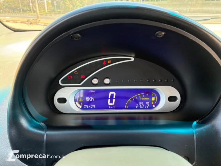 QQ 1.1 MPFI 16V