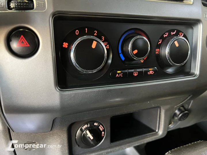 FRONTIER 2.5 SV ATTACK 4X4 CD TURBO ELETRONIC DIESEL 4P AUTO
