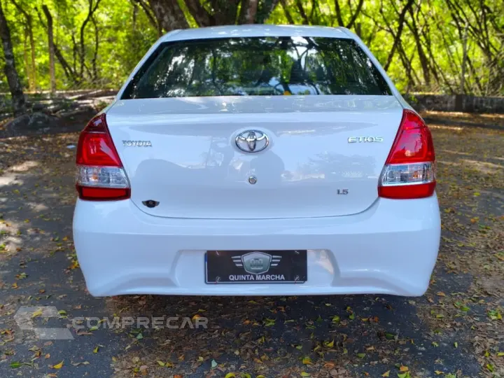 ETIOS 1.5 X PLUS SEDAN 16V FLEX 4P AUTOMÁTICO