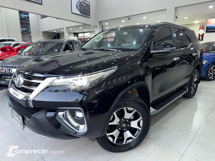 HILUX SW4 2.8 D-4d Turbo Diamond 7L