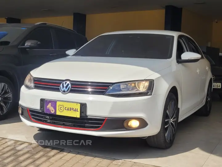 JETTA Highline 2.0 TSI 16V 4p Tiptronic