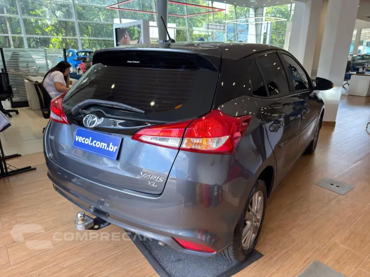Yaris Hatch 1.5 16V 4P FLEX XLS CONNECT MULTIDRIVE AUTOMÁTIC