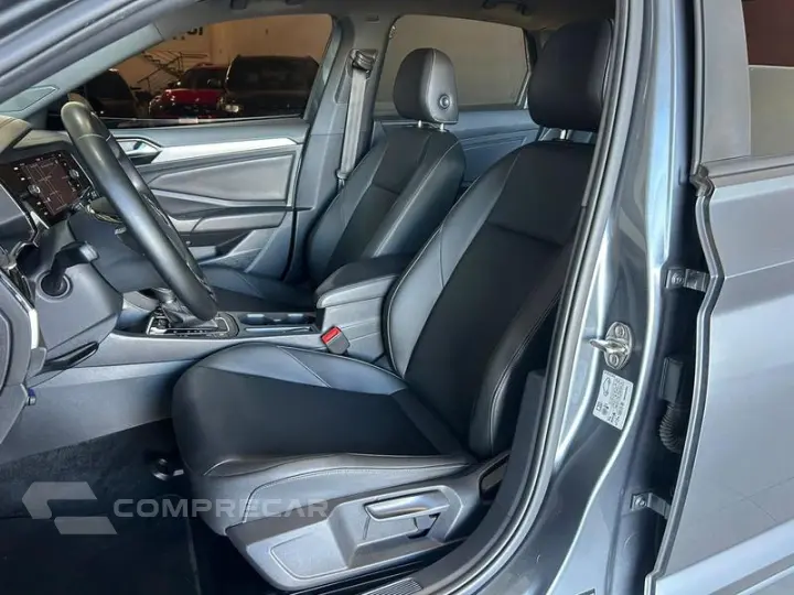 JETTA R-LINE 250 TSI 1.4 FLEX 16V AUT.