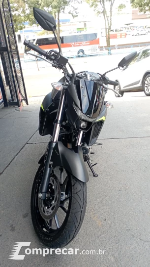 YAMAHA FZ25 FAZER