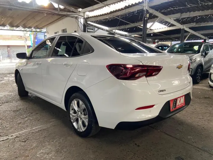 ONIX PLUS 1.0 TURBO LTZ AT SEDAN