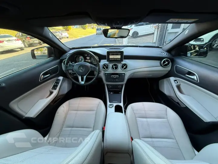 GLA 200 Advance 1.6/1.6 TB 16V Flex Aut.