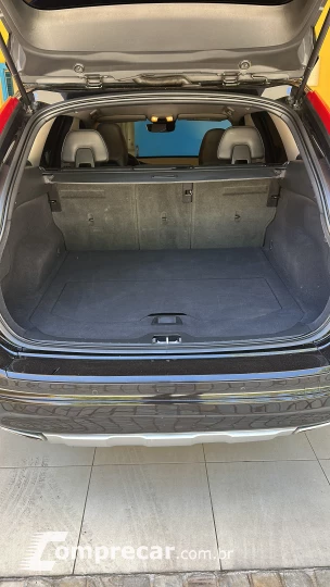 XC60 2.0 T5 Kinetic