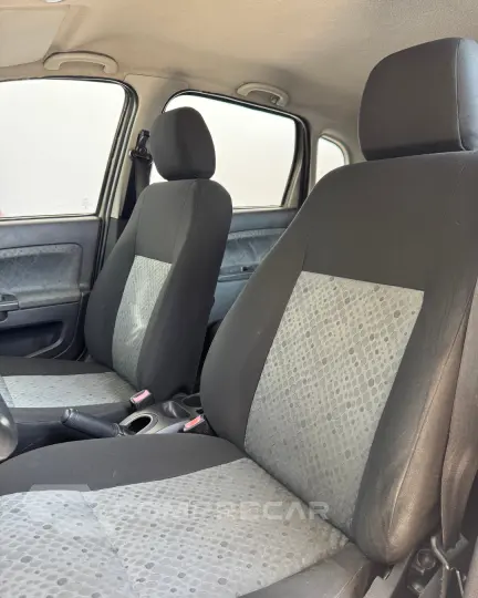 FIESTA 1.6 MPI Hatch 8V