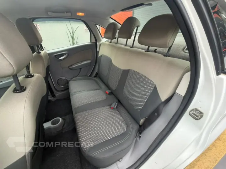 Grand Siena ESSENCE 1.6 Flex 16V