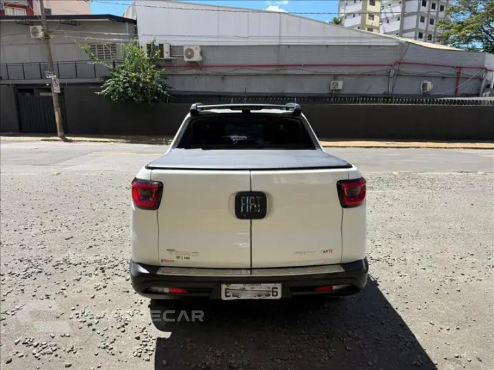 TORO 2.0 16V Turbo Freedom 4WD AT9