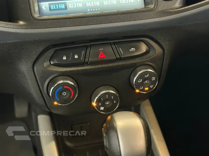 ONIX 1.4 MPFI ACTIV 8V FLEX 4P AUTOMÁTICO