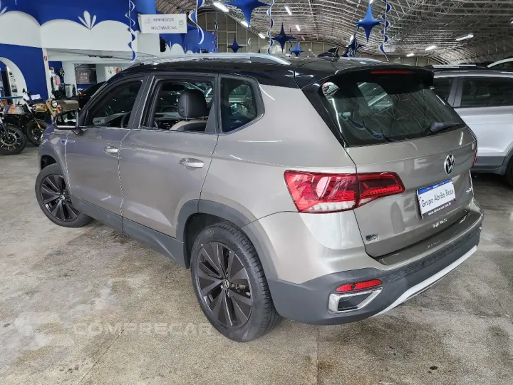 TAOS 1.4 250 TSI TOTAL FLEX HIGHLINE AUTOMÁTICO