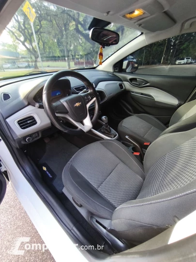 Onix Hatch 1.4 4P FLEX LT