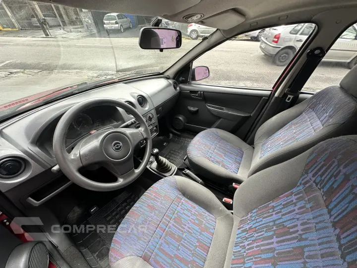 CELTA 1.0 MPFI Spirit 8V