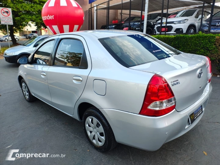 ETIOS 1.5 XS Sedan 16V