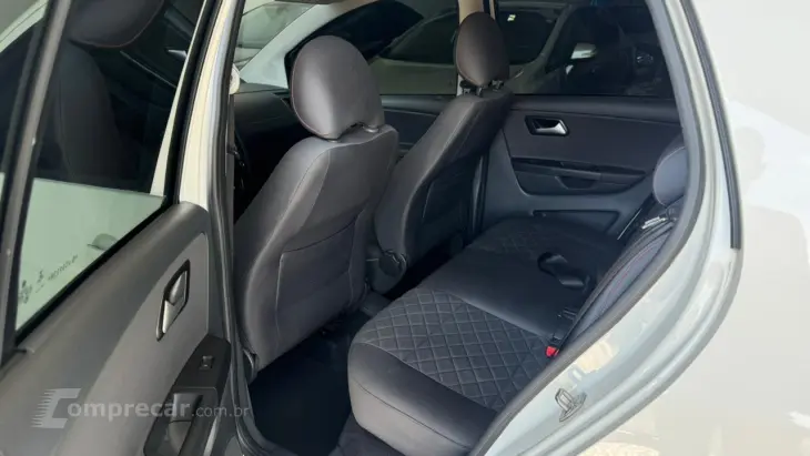 FOX 1.6 MI Highline 8V