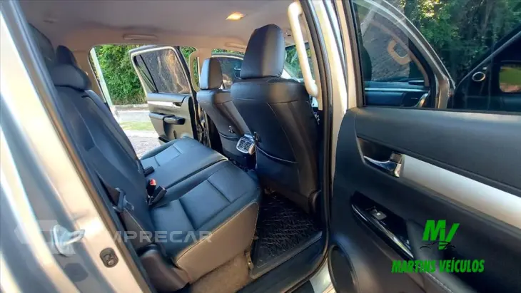HILUX 2.8 D-4D TURBO DIESEL CD SRX 4X4 AUTOMÁTICO