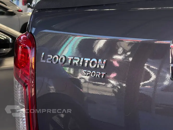 L200 TRITON 2.4 16V TURBO DIESEL SPORT HPE-S CD 4P 4X4 AUTOM