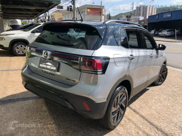 T-Cross 1.4 250 Tsi Total Flex Highline Automático