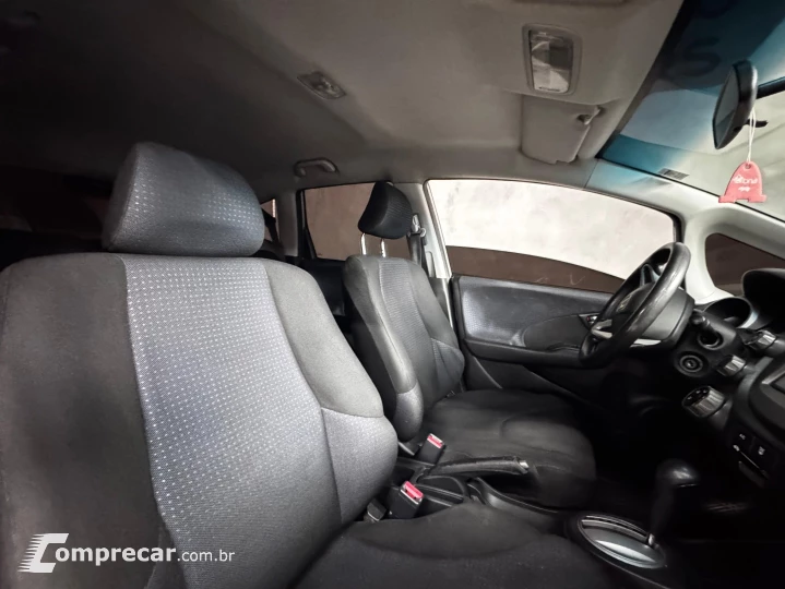 FIT 1.4 LX 16V FLEX 4P AUTOMÁTICO