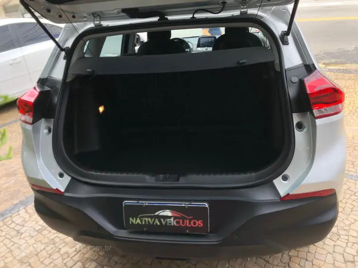 Tracker 1.0 Turbo Flex Automático