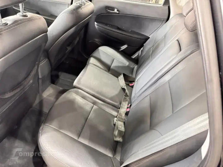 I30 2.0 Mpfi Gls 16V Gasolina 4P Automático