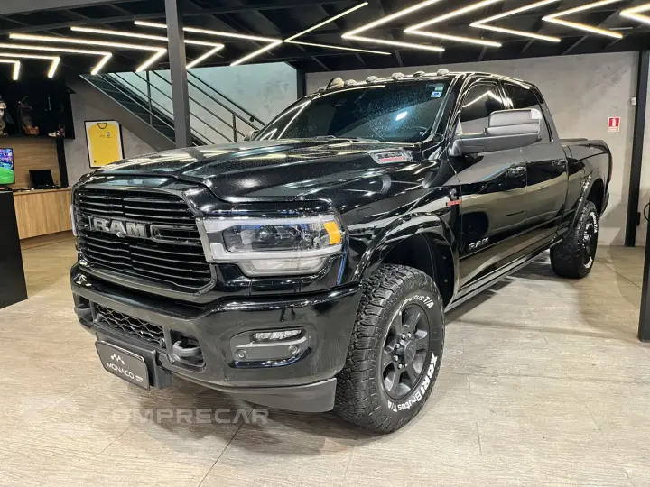 3500 6.7 I6 LARAMIE NIGHT EDITION CABINE DUPLA 4X4 TURBO DIE