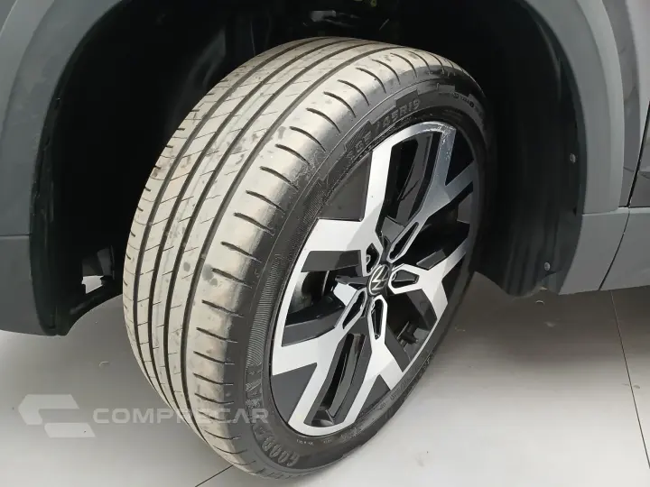 TAOS 1.4 250 TSI TOTAL FLEX HIGHLINE AUTOMÁTICO